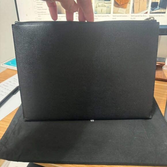 Saint Laurent Logo Zipped Clutch - Picture 4 of 7